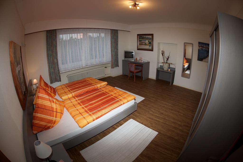 Auberge Du Chateau Stadtbredimus Quarto foto